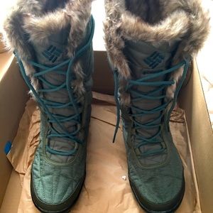 New Columbia Minx Midrise Boots Size 10